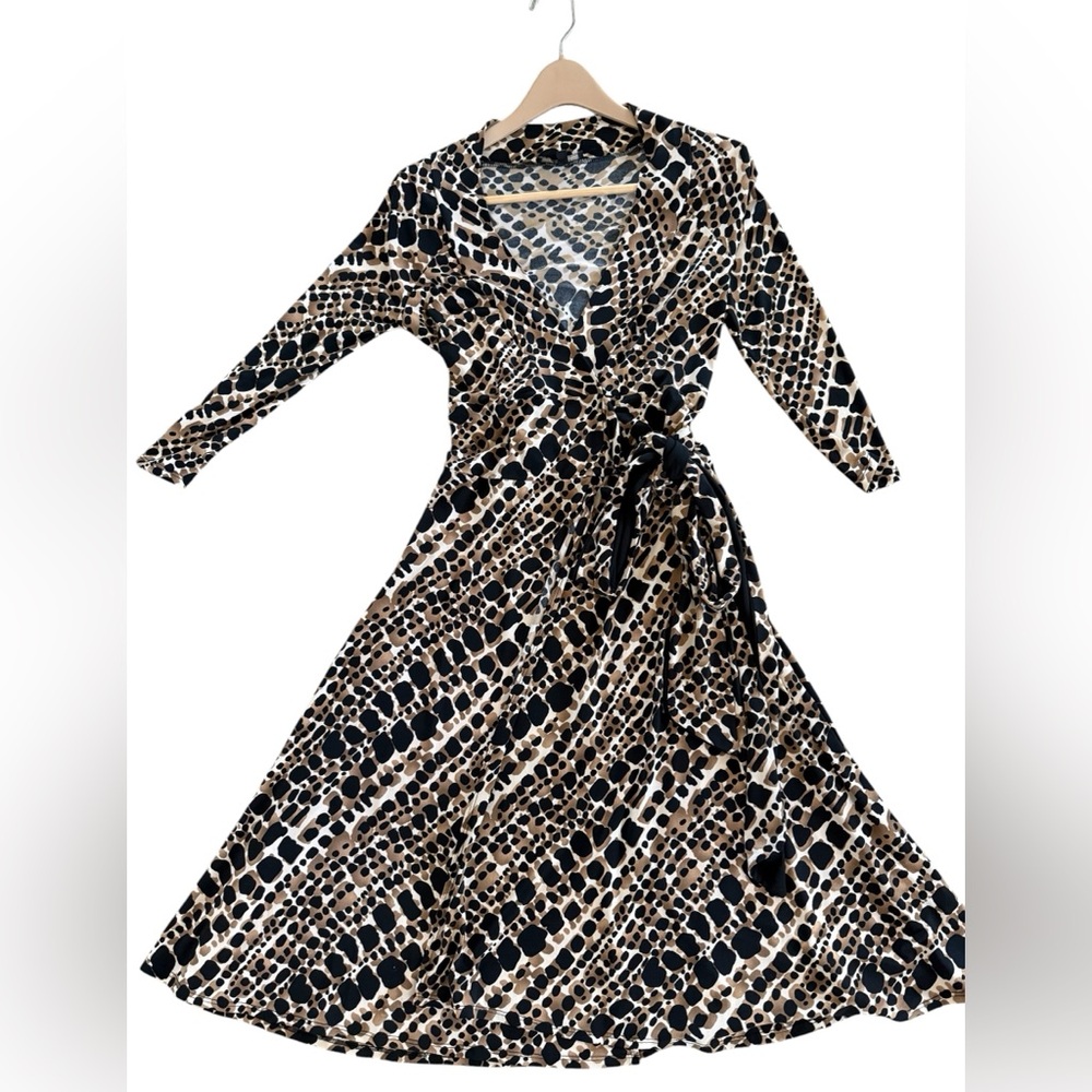 Lily Leopard Wrap Women’s Dress Size Small 3/4 Sleeve V-Neck